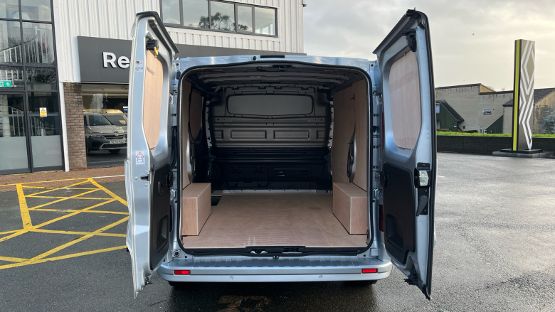 Renault Trafic Swb Diesel SL30 Blue dCi 130 Extra [Safety] Van